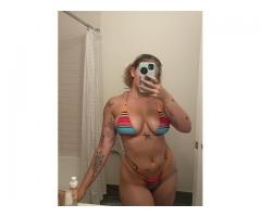Belle petite chaude. Au +1 (438) 809-4463