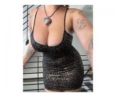 Belle petite chaude. Au +1 (438) 809-4463